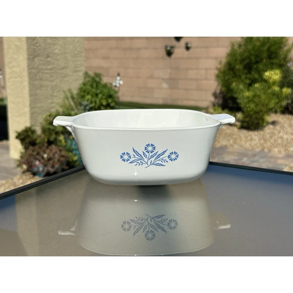 Rare 1966-1969 Vintage Corning Ware Blue Cornflower P- 1 1/2 B  1 1/2 QT Flame